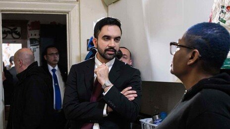 무슬림 뉴욕시장 첫 행보는 임대주택 방문