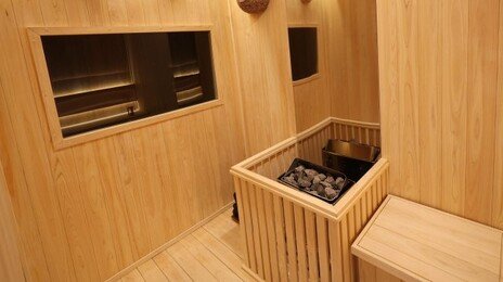 용산 대통령실 사우나 공개…“尹, 작은 호텔 만들어 놓은 것”