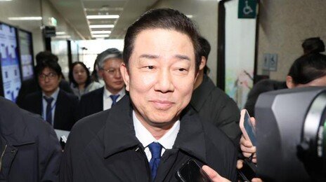 “靑 신년인사때 김현지가 ‘좀 알고 말씀하시죠’ 면박”