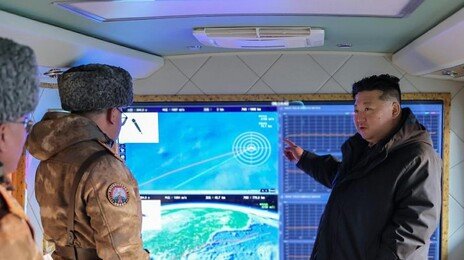 김정은 “최근 국제적 사변이 핵억제력 필요성 설명해줘”