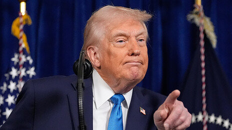 “트럼프 ‘美의 적국엔 원유 팔지 말라’ 로드리게스에 요구”