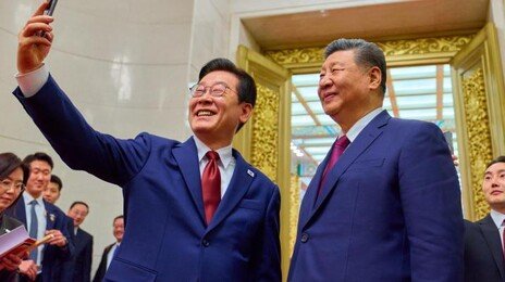 “술도 행복도 총량이 있다” 한중 정상, 자장면·바둑·판다로 웃었다