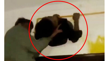 “도둑 살려∼”…부엌 환풍구에 낀 印 절도범 체포