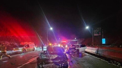 고속도로 2차 사고로 사상자 11명 낸 30대 남성 “크루즈 기능 켰다” 진술