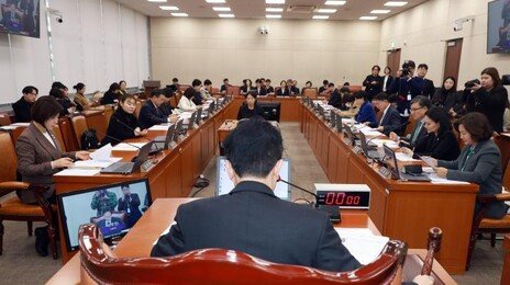 아동수당 ‘7세→8세까지 확대’ 법안 복지위 통과