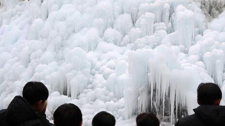하루만에 10도 안팎 들쑥날쑥 …종잡을 수 없는 ‘널뛰기 겨울’ 왜?