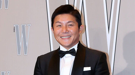 “조세호 시계 협찬·접대 받아”…폭로자, 술자리 사진 공개