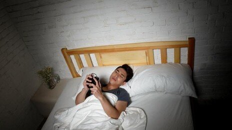 “잠 충분한데 낮에 왜 졸리지?”…수면시간 말고 놓친 게 있다