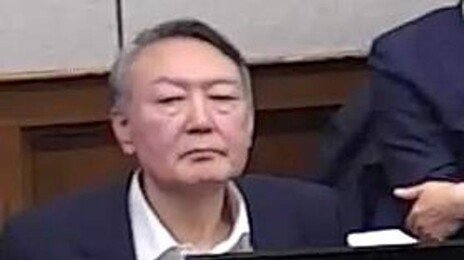 尹 ‘내란 우두머리’ 구형 13일로 연기