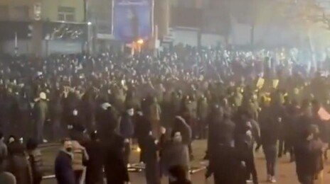 이란 시위 사망자 60명 넘어서…당국 “美-이스라엘 개입, 폭도들 사형”