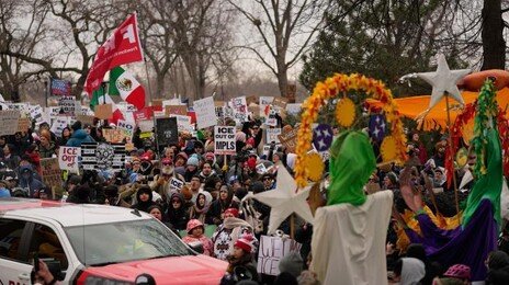 “ICE 더는 용납 않겠다”…총격사건에 항의시위  美전역 번져