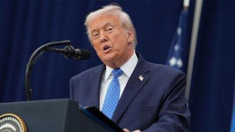 트럼프 “이란, 협상 하자고 어제 연락와…회담 조율중”