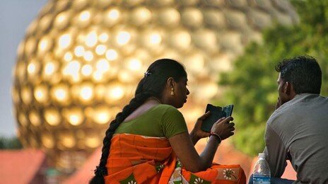 인도, 스마트폰 제조사에 ‘소스코드’ 공개 요구…삼성·애플·샤오미 반발