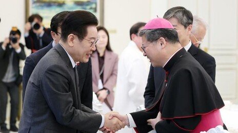 李, 종교 지도자들 만나 “대통령의 제일 중요한 일이 국민 통합”