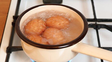 삶은계란, 날계란보다 오래 보관? “되레 섭취기간 줄어”