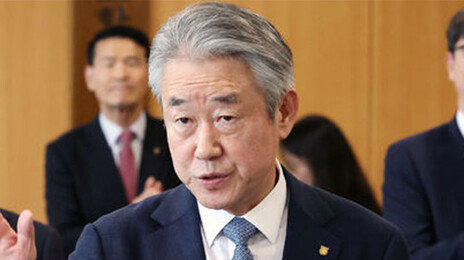 강호동 농협회장 대국민 사과 “겸직 농민신문사 회장, 농협재단 이사장 사임”