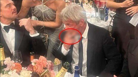 숀 펜, 골든글로브 시상식서 실내 흡연…美서도 논란