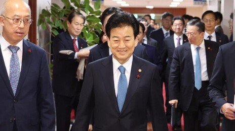 北 무인기 사건 사과 요구에…정동영 “조사 결과 따라 상응조치”