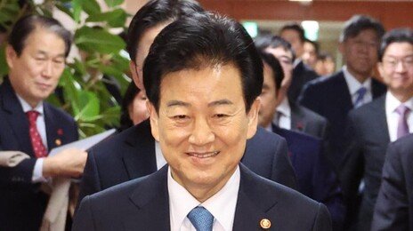 北 무인기 사건 사과 요구에…정동영 “조사 결과 따라 상응조치”