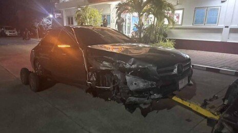 사고난 차 문 열어보니 온몸 테이프로 결박한 여성이…