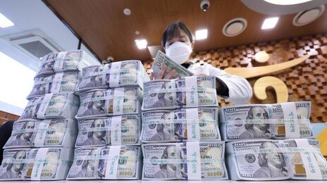 美 재무장관 ‘한 마디’에 새벽 원화 급락…이례적 구두개입