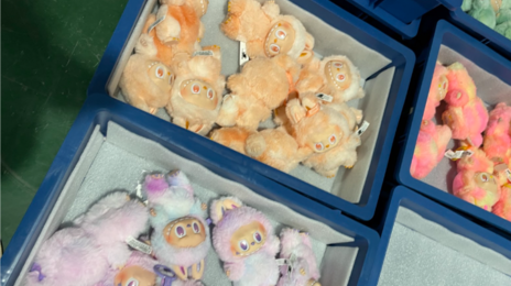 ‘깜찍한’ 라부부 뒤엔 ‘끔찍한’ 미성년자 노동 착취?