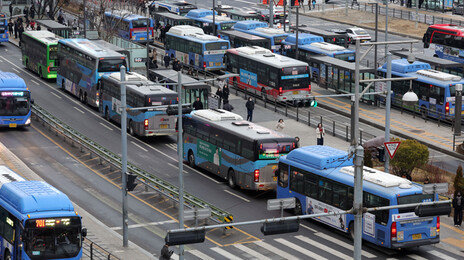 ‘정년 65세 연장’ 합의 뒤 버스파업 철회… 시민만 볼모 돼