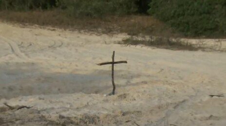 모래 구덩이 파고 놀던 미 중학생 2명 매몰 참변…“1시간 넘게 갇힌 듯”