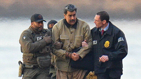 마두로 체포, 왜 ‘데브그루’ 아니고 ‘델타포스’가 했을까?