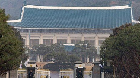 野 “청와대, 출마용 회전문” 與 “전문성 선순환”…靑참모진 지선 출마 공방