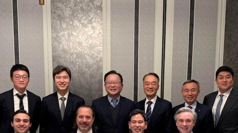 정용진, JD 밴스가 세운 ‘록브리지’ 공동창립자와 만찬…아시아총괄도 겸임