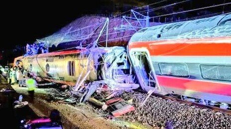 스페인서 열차 두대 충돌…최소 21명 숨지고 100여명 부상