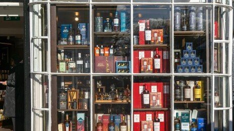 “위고비 맞더니 술 안 마신다?”…증류주 32조원어치 쌓였다