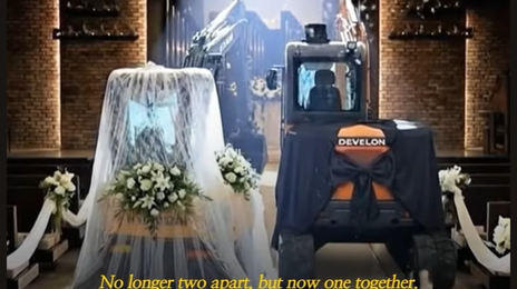 “굴착기가 결혼을?”…HD건설기계 ‘B급 감성’ 합병 홍보영상 화제