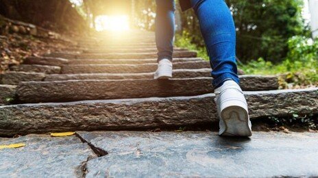 “하루 3분이면 충분”…헬스장 안 가도 건강해지는 ‘틈새 운동’법