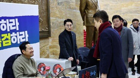 국힘 “장동혁 병원 이송 본인이 거부…모든 수치 정상 이하”