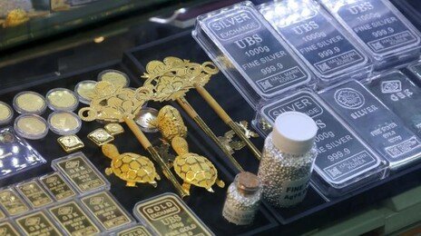 트럼프 ‘그린란드 위협’에… 금-은값 사상 최고치