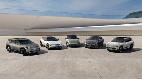 수입 전기차 ‘가성비 공세’에…기아 EV5·EV6 최대 300만원 인하