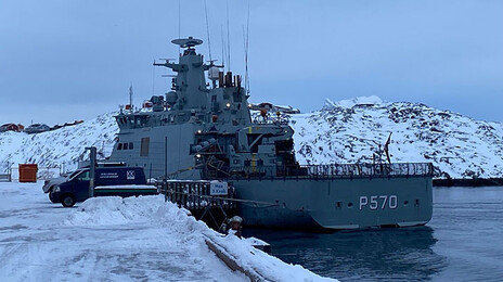 “트럼프, 무력 배제? 변덕쟁이 못믿어…내일 돌연 폭탄 떨어질수도”