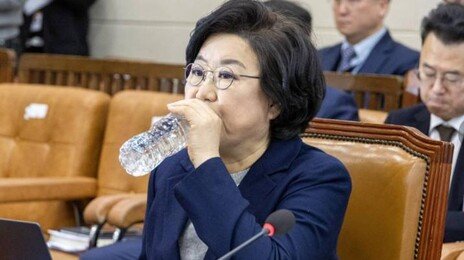 박대출 “25평서 5명 어떻게 살았나”…이혜훈 “잠만 잤다”