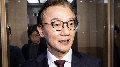 “일하고 일하겠다” 몸푸는 전재수…국힘 “출마 말고 수사” 맹공