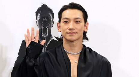 비, 청각장애 팬에 “춤 안 추나” 지적 논란…“생각 짧았다” 사과