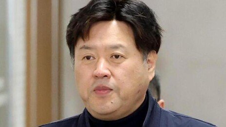 ‘李 성남-경기라인’ 김용, 보석중 북콘서트 논란