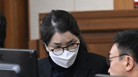 김건희, ‘도이치 공범 의혹’ 이준수 소개로 건진법사 처음 만나