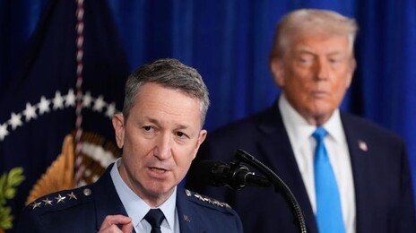 美, 34개국 군사회의 소집… ‘돈로 독트린’ 압박