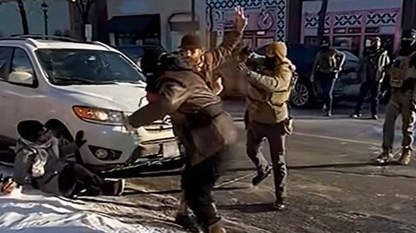 “영장 없는 구금” “견제받지 않는 조직”… 커지는 美 ICE 비판