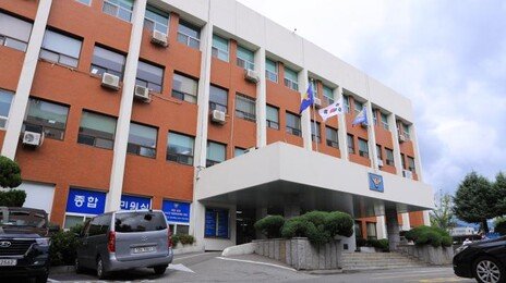 손님인 척 금목걸이 보고 주머니에 ‘슬쩍’ 30대 구속기로