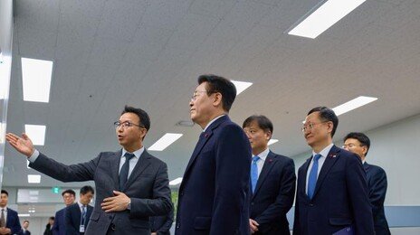 李, ‘초국가범죄 대응TF’ 깜짝 방문…“한국인 건드리면 패가망신 한다고 알려야”