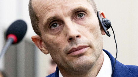 경찰, 쿠팡 로저스 3차 출석 요구… 불응땐 체포영장 검토