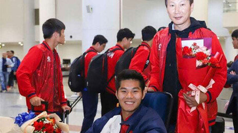 “가장 잊을 수 없는 장면”…휠체어 민 김상식, 팬들 울렸다